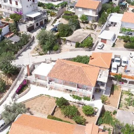 Double Hvar 15706d Gostinjska kuća Hvar Town